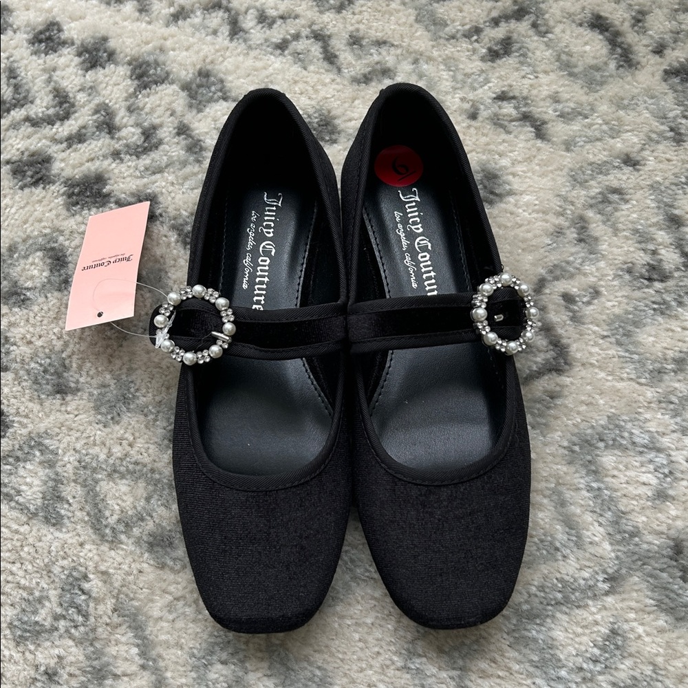 Juicy Couture Bijoux Black Velvet Mary Jane Flats Pearl Buckle Logo Back 6 NEW